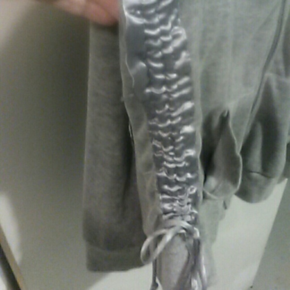 🌻Self esteem grey zippered hoodie. FLASH SALE! 😃 - Picture 3 of 4